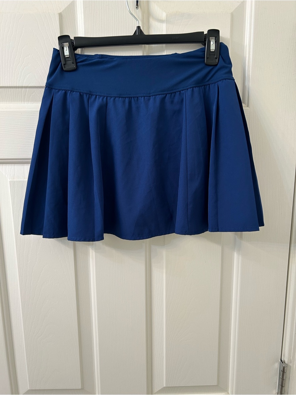 Etonic Blue Flared Athletic Skirt.